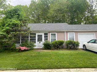 6A Barberry Dr, Lakewood, NJ