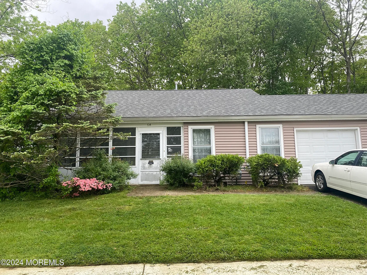 6 A Barberry Drive photo 1