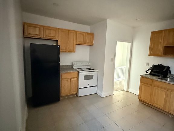 4th image of 1105 Lindley Ave #2