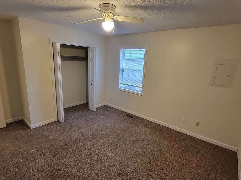 49 Stout St — Photo 10