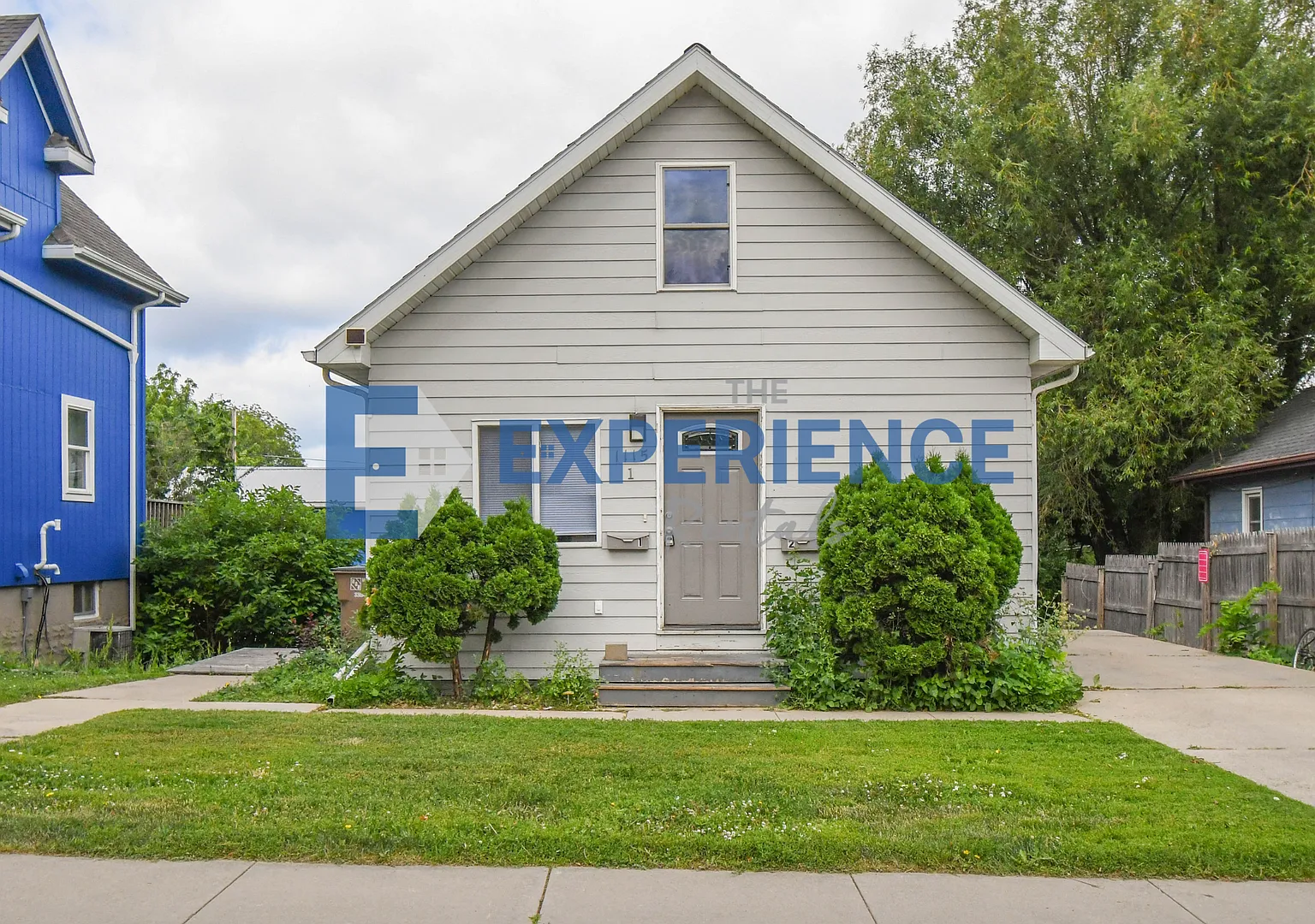 1115 N Duluth Ave — Photo 1
