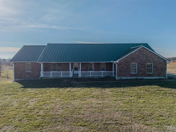 23598 Falcon Rd, Lebanon, MO 65536