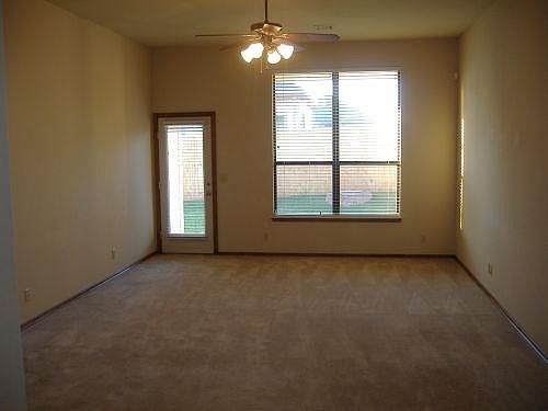 2nd image of 2925 Canyon Oaks Ct
