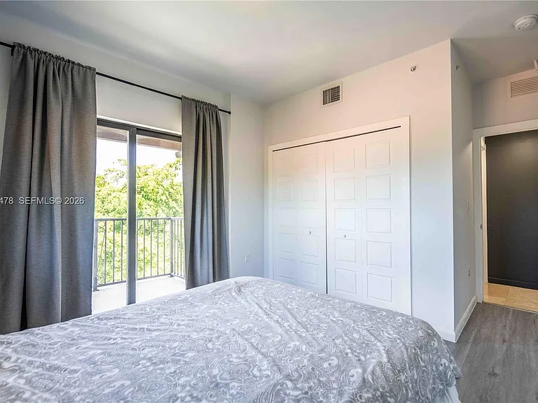 300 Majorca Ave #Penthouse 404 — Photo 19