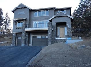 3376 NW Fairway Heights Dr, Bend, OR 97703