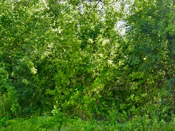 1049 Northwestern Ave, Gurnee, IL 60031