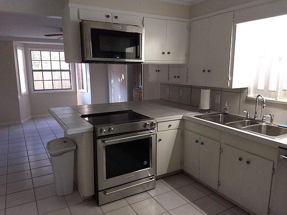 5th image of 5400 Bon Aire Dr