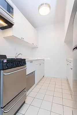 Rented by Mirador Real Estate | media 32