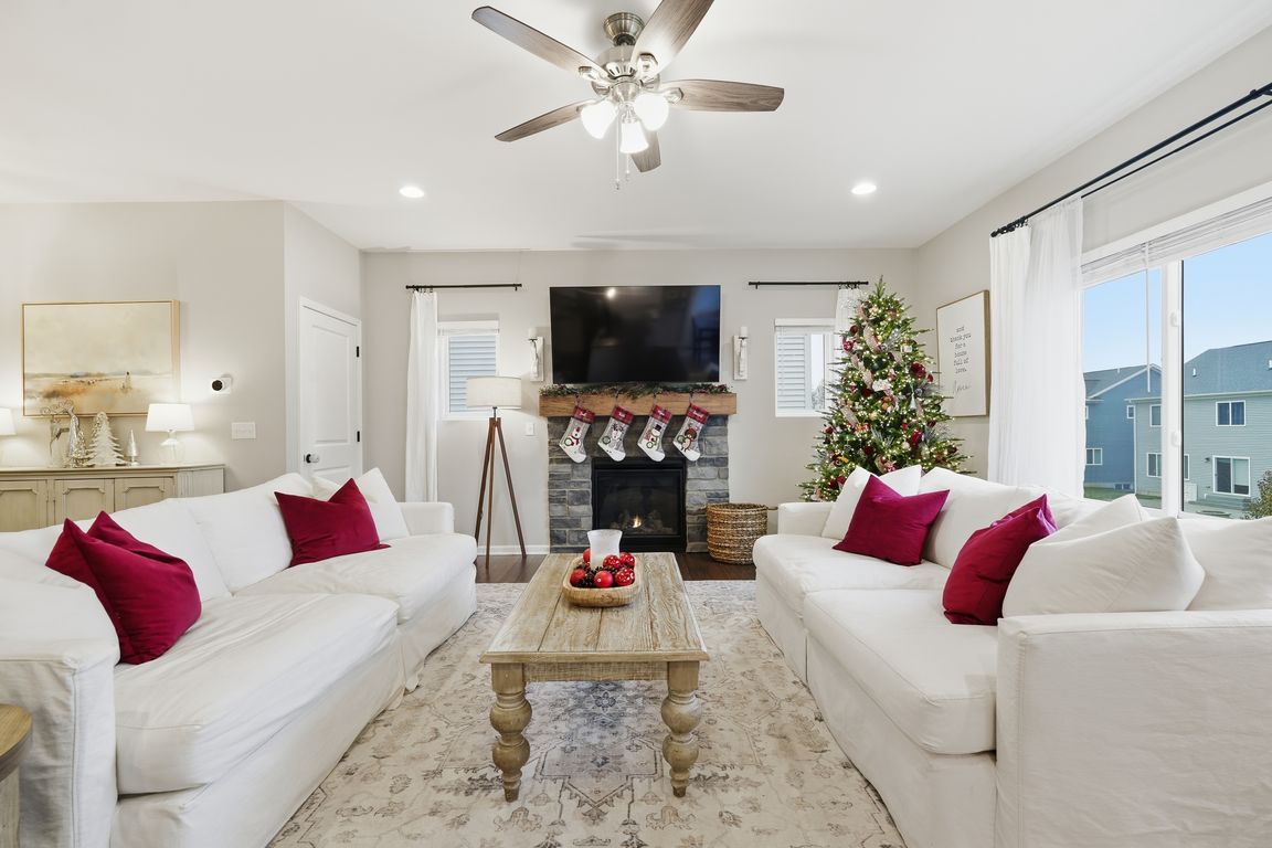 next background image