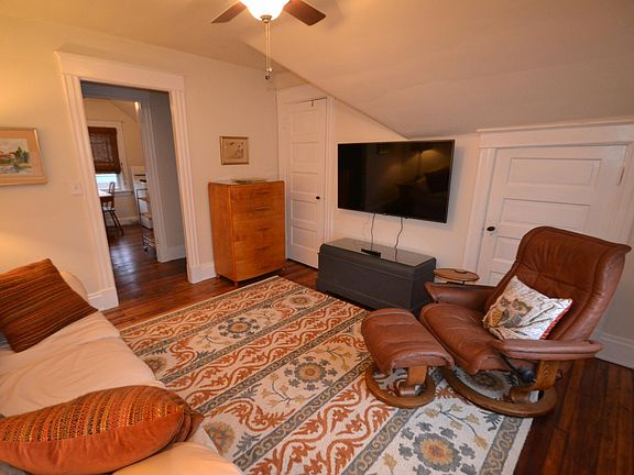 5th image of 574 Terrace Ave APT 3