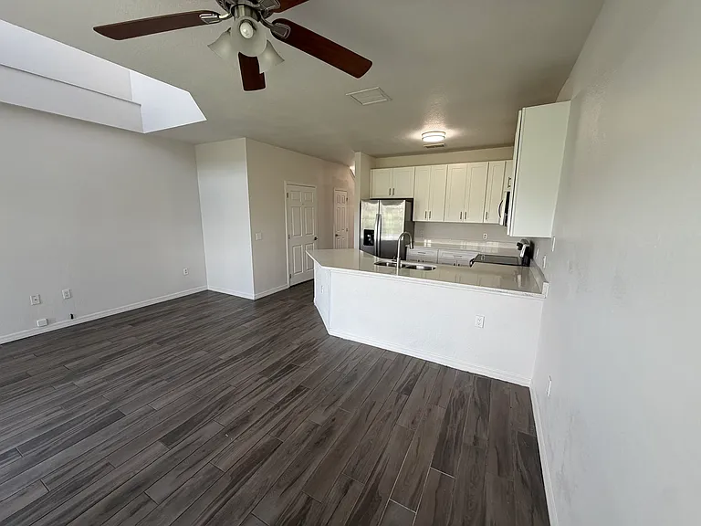 2013 Claudia Ln — Photo 9