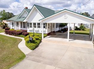 316 Fair St, Baxley, GA 31513