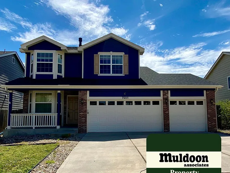 7605 Dobbs Dr — Photo 1