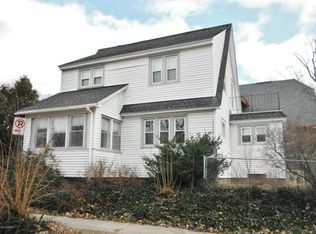 870 Burton St SE, Grand Rapids, MI 49507