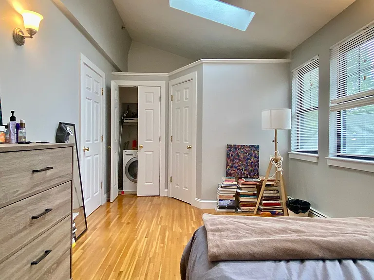 241 River St #13 — Photo 8