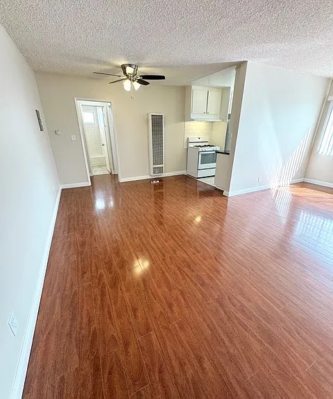 405 E Fairview Ave #22 — Photo 3