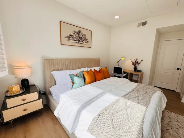 17168 Newhope St APT 219, Fountain Valley, CA 92708