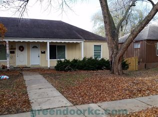 7822 Eby Ln, Overland Park, KS 66204