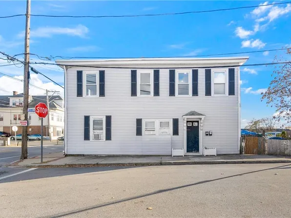 880 Charles St, North Providence, RI 02904