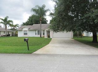 2334 SE Luau Ave, Port Saint Lucie, FL 34952