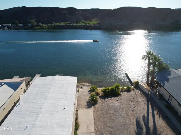 9026 Lakeview Dr, Parker, AZ 85344