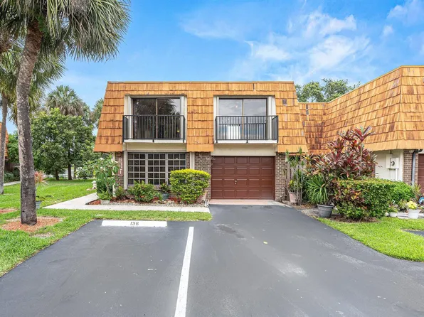 8321 S Coral Cir, Pompano Beach, FL 33068
