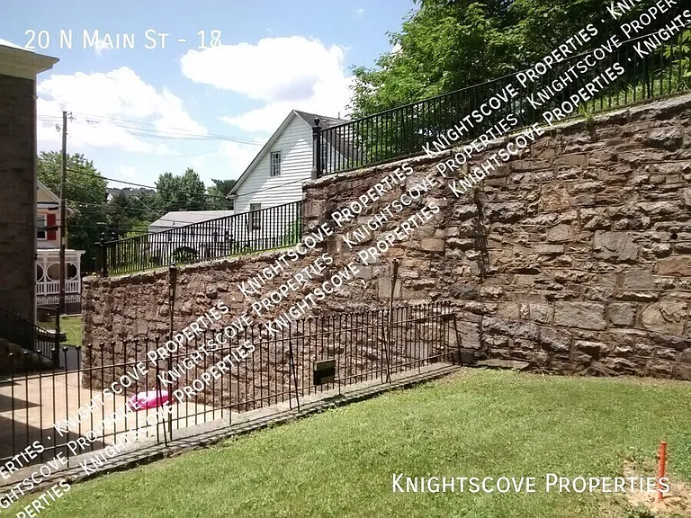 20 N Main St #17 — Photo 17