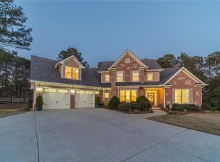 1409 Silver Thorne Ct, Loganville, GA 30052