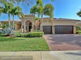 11667 NW 69th Pl, Pompano Beach, FL 33076