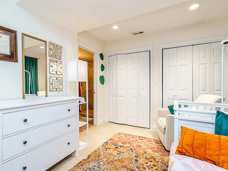 3750 N Wilton Ave #2 — Photo 15