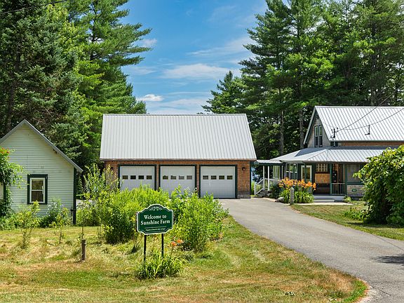 4th image of 33 Sunshine Farm Road