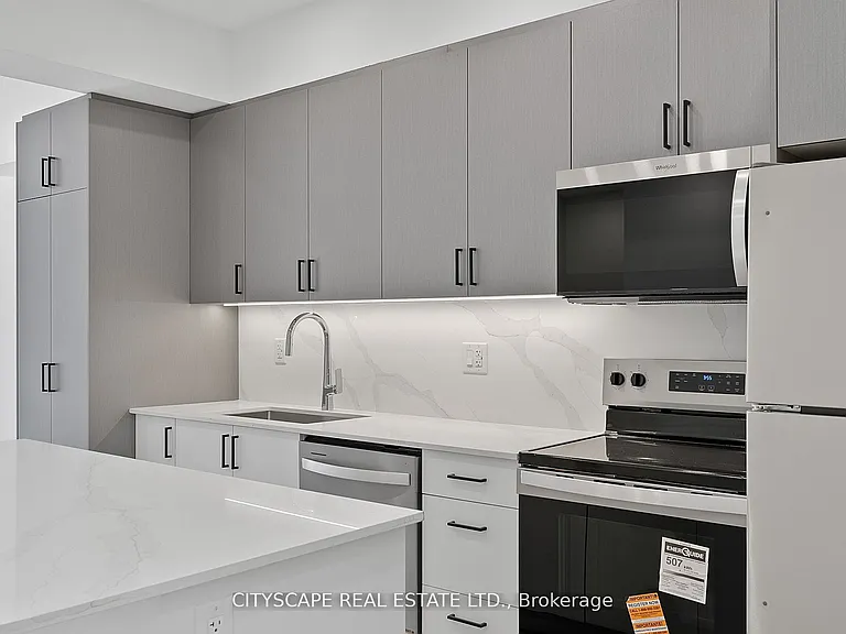 587 Oakwood Ave #2 — Photo 10