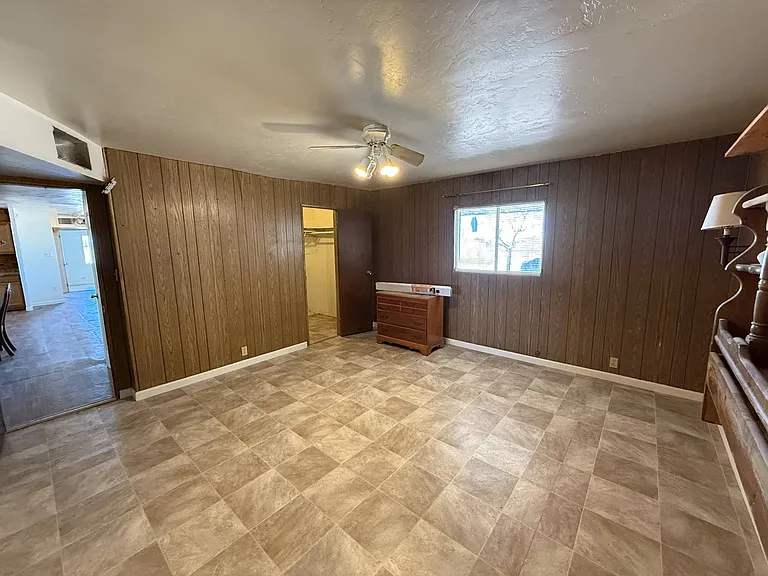 8221 S Taylor Ln — Photo 18
