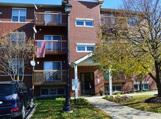 1356 W Main St APT 101, Saint Charles, IL 60174