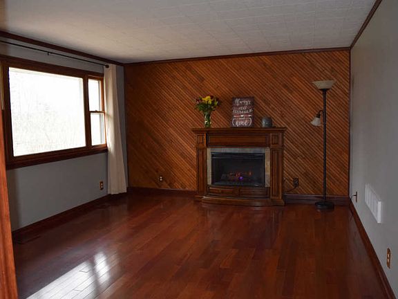 2nd image of 14531 S 136th Ave