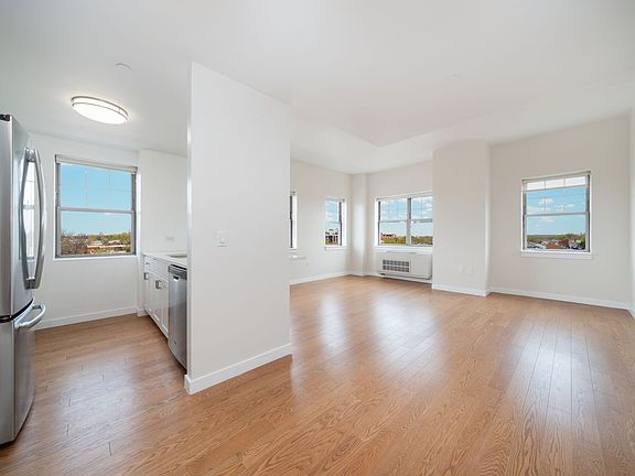 2nd image of 7525 153rd St APT 734