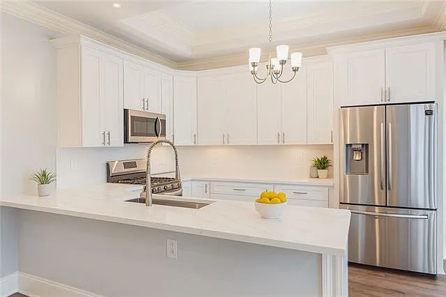 3410 Lowerline St — Photo 10