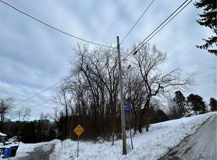 790 Sunflower St, North Huntingdon, PA 15642