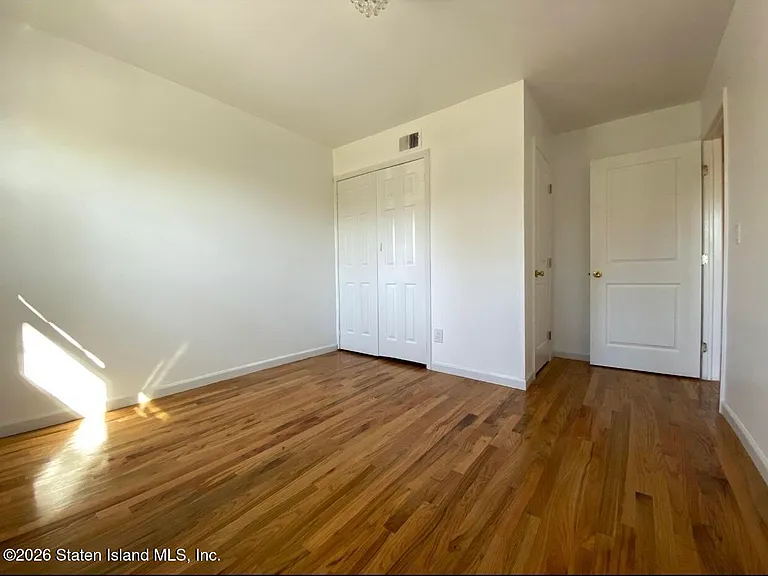 164 Beach Rd — Photo 8