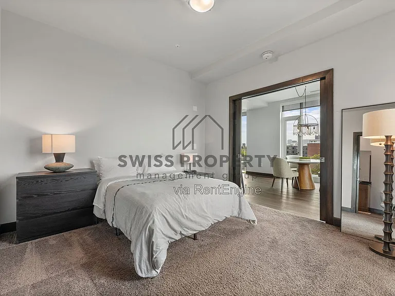1145 N High St #504 — Photo 25