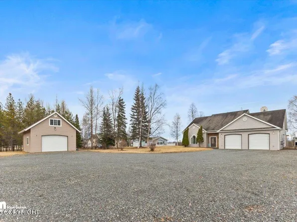 38423 Breezewood Dr, Sterling, AK 99672