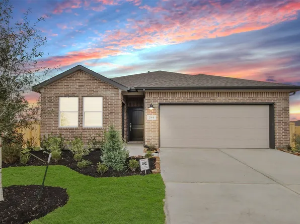 671 Daniel Lake Ln, Dayton, TX 77535