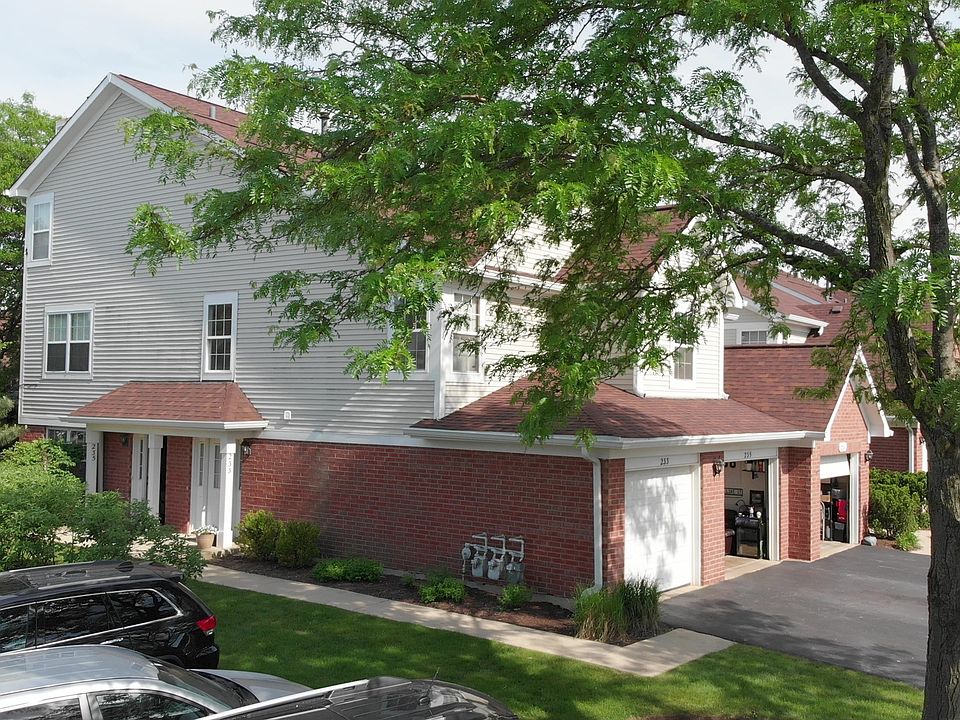 1st image of 235 Mansfield Way #235