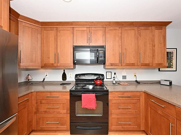 3rd image of 1600 W Green Tree ROAD #202