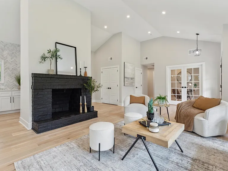 104 Furlong Ave — Photo 10