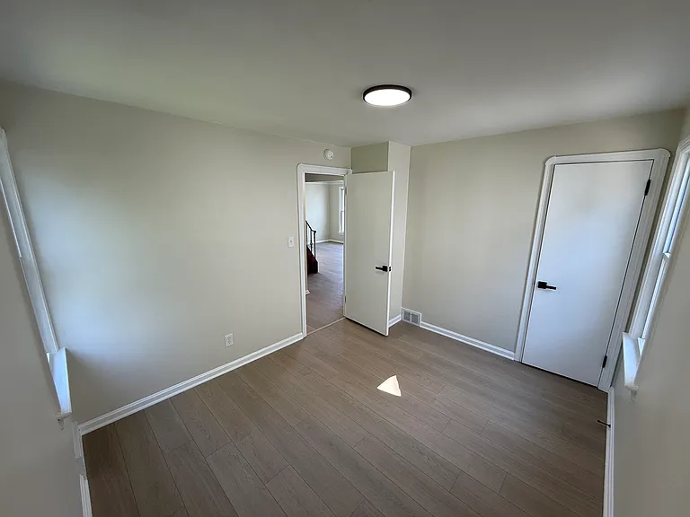 5602 Westlake Ave — Photo 7