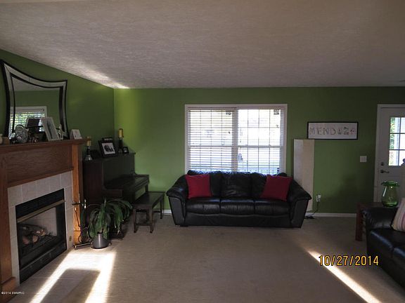 4th image of 3403 Starflower Ct