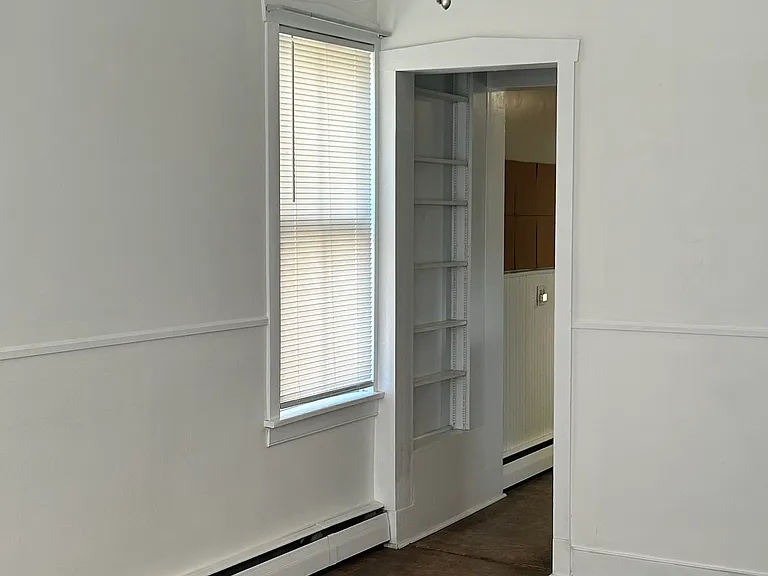 776 E Main St #1 — Photo 5
