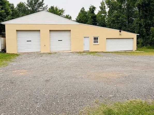 7544 Brightwater Beach Rd, Glen Burnie, MD 21060