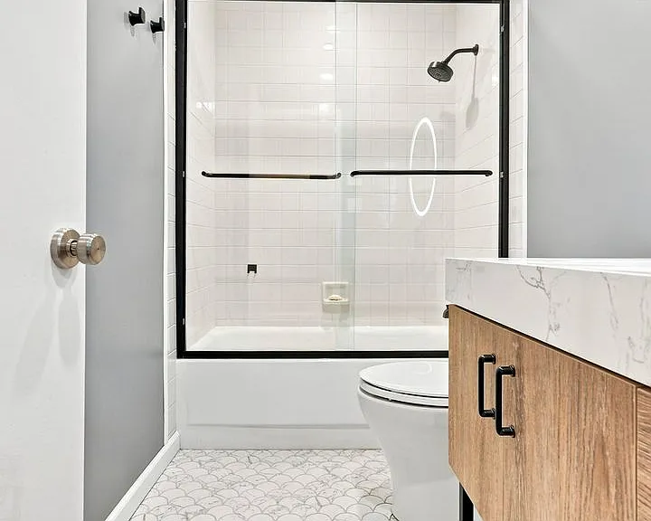 1640 Oakwood Dr #W305 — Photo 13
